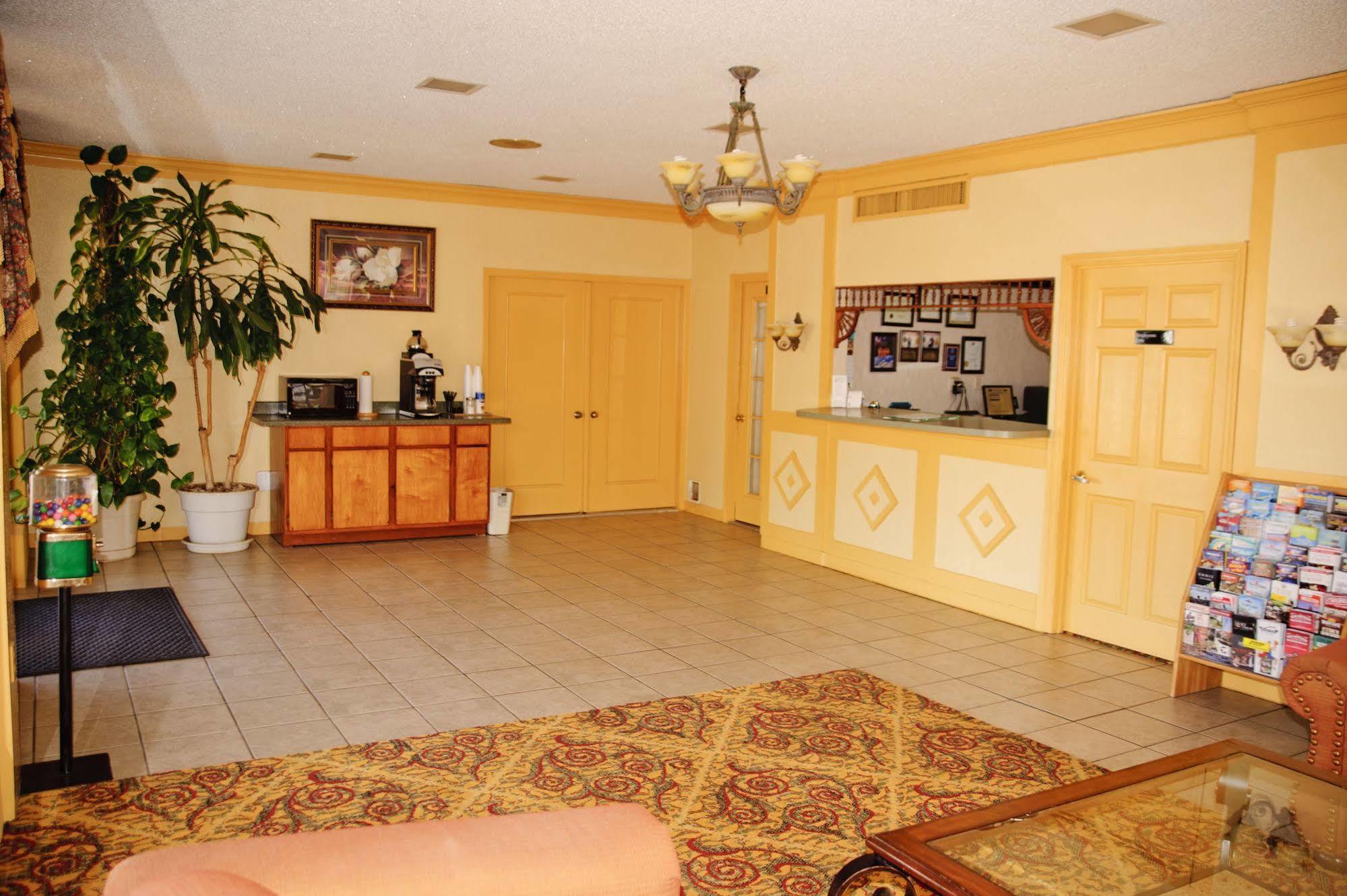 San Augustine Inn Екстериор снимка