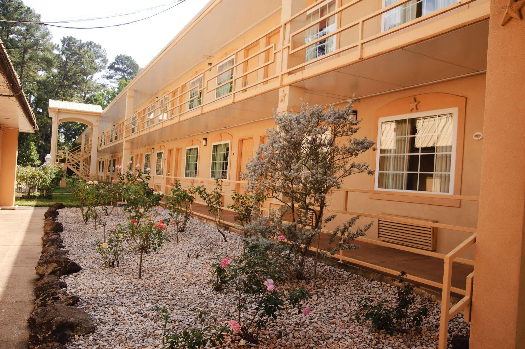 San Augustine Inn Екстериор снимка